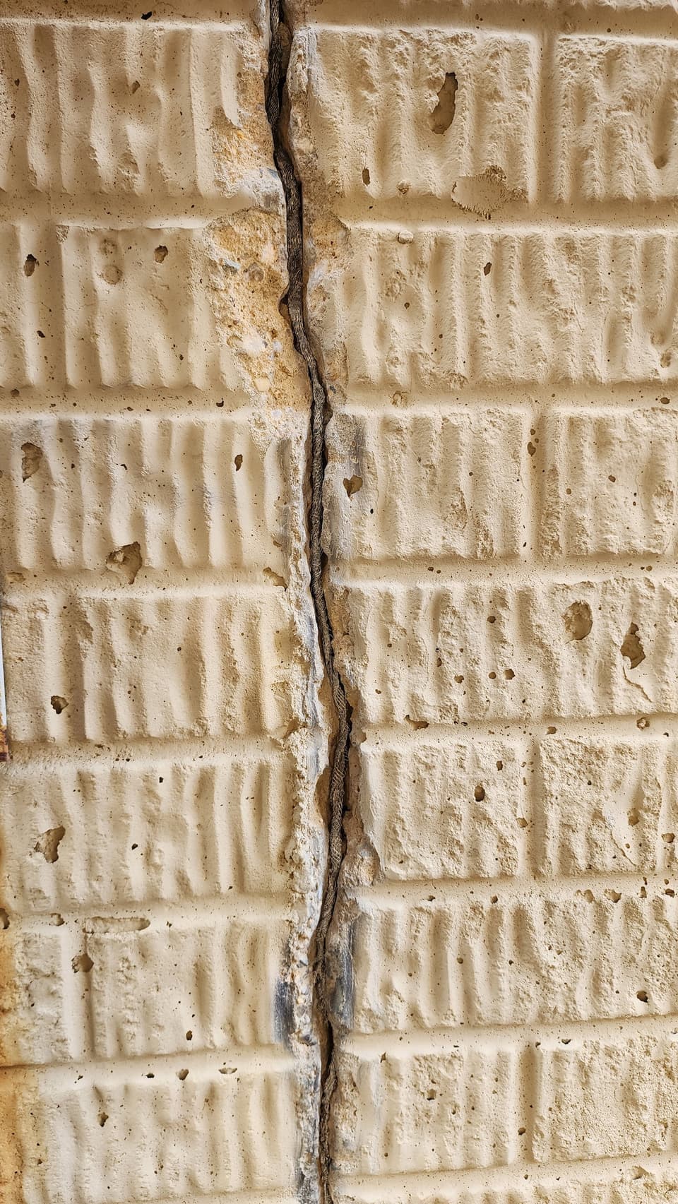 Crack Pattern Assessment